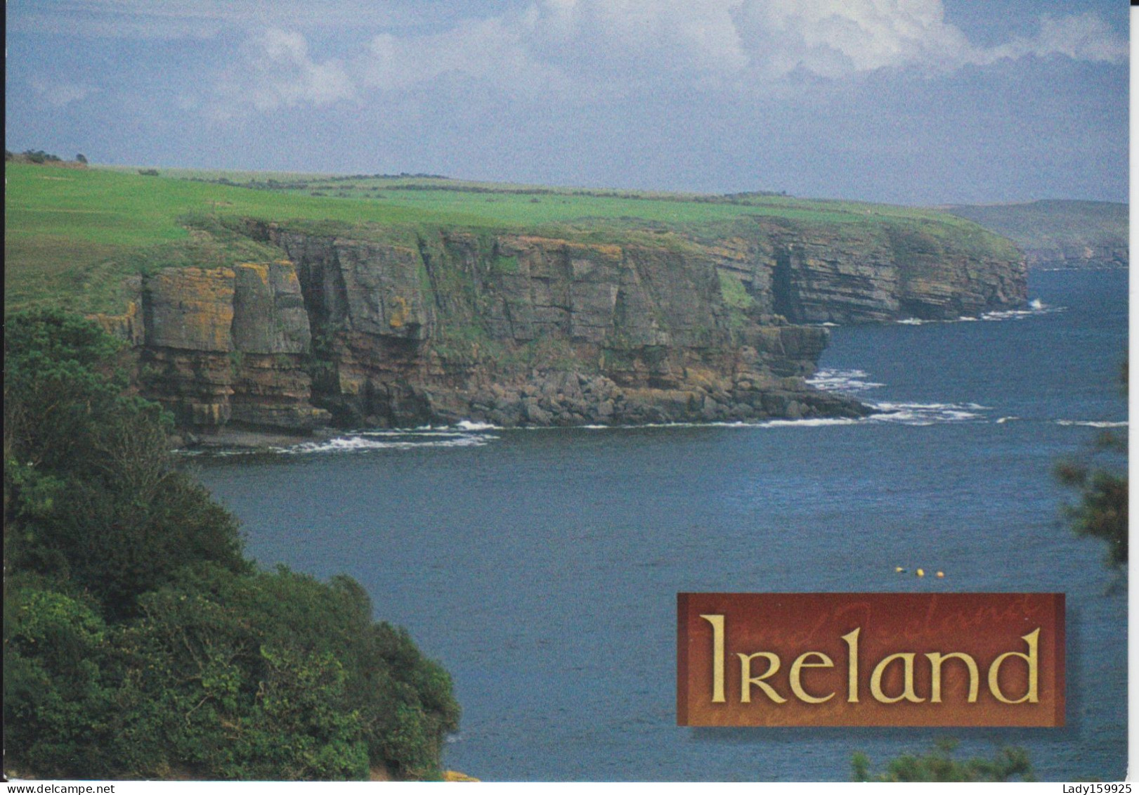 Ensemble De Falaises Qui Bordent Les Cotes De Ile D'Irlande  D'une Hauteur ?   2 Sc - Clare