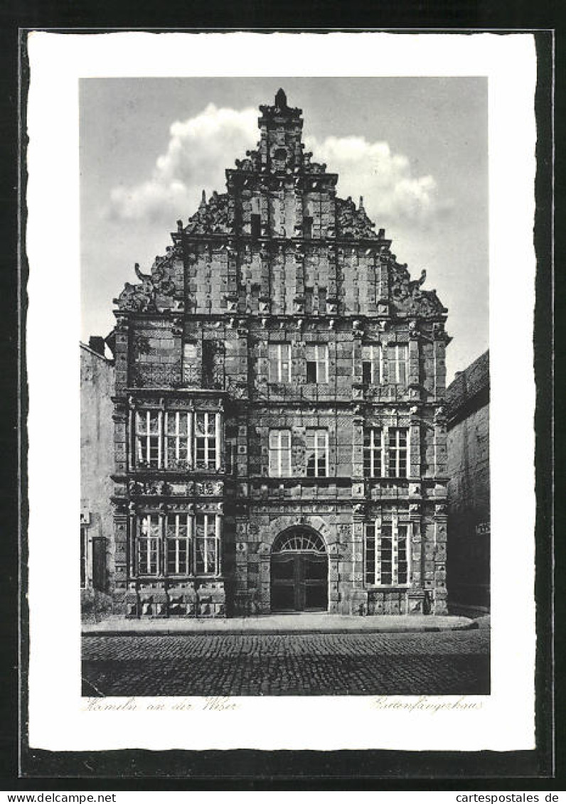 AK Hameln /Weser, Rattenfängerhaus Unter Blauem Himmel  - Hameln (Pyrmont)