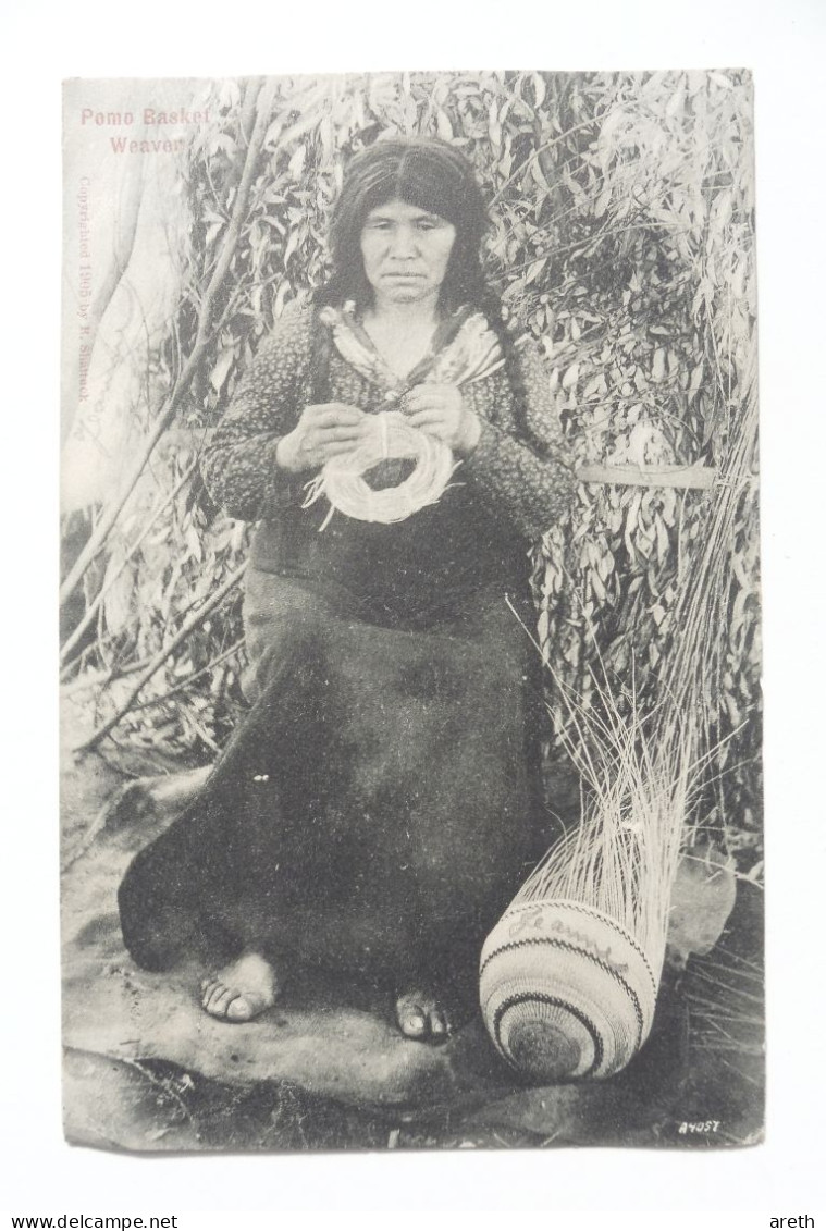 USA ~  Pomo Basket  Weaver ~~  Femme Indienne  Tissage Panier Osier - Précurseur 1908 - América