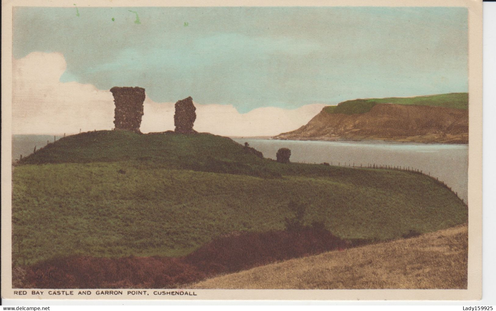 Red Bay Castle And Garron Point, Cushendall    2 Scans - Autres & Non Classés