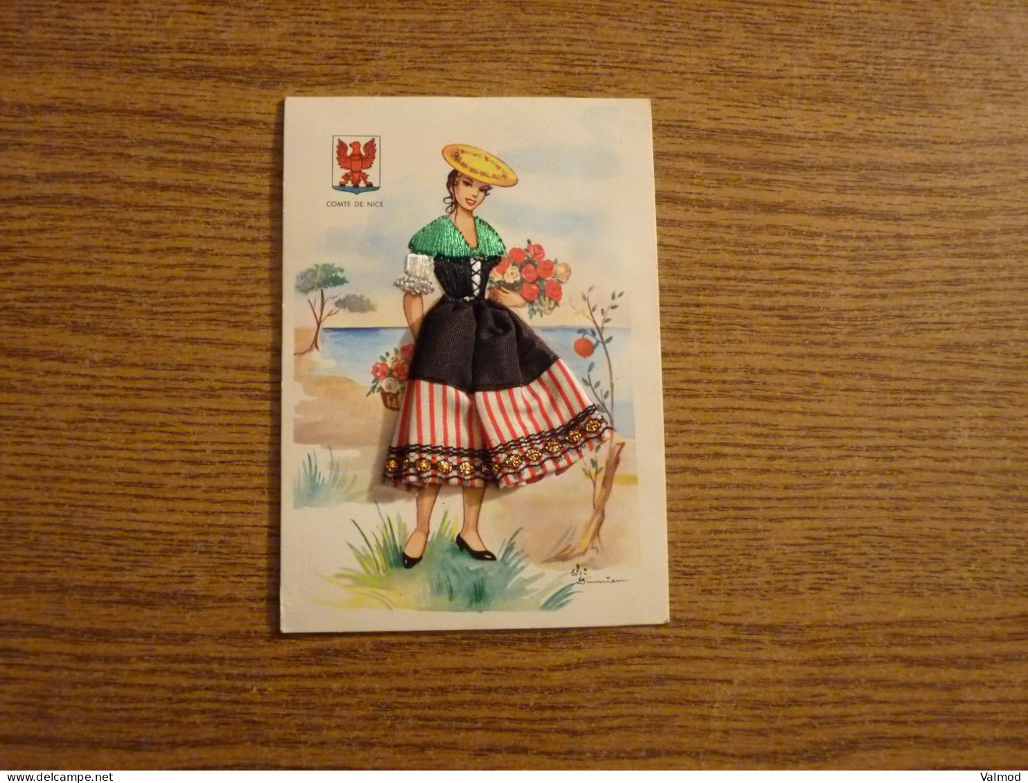 Carte Brodée "Comté De Nice"  - Jeune Femme Costume Brodé/Tissu- 10,5x15cm Env. - Brodées