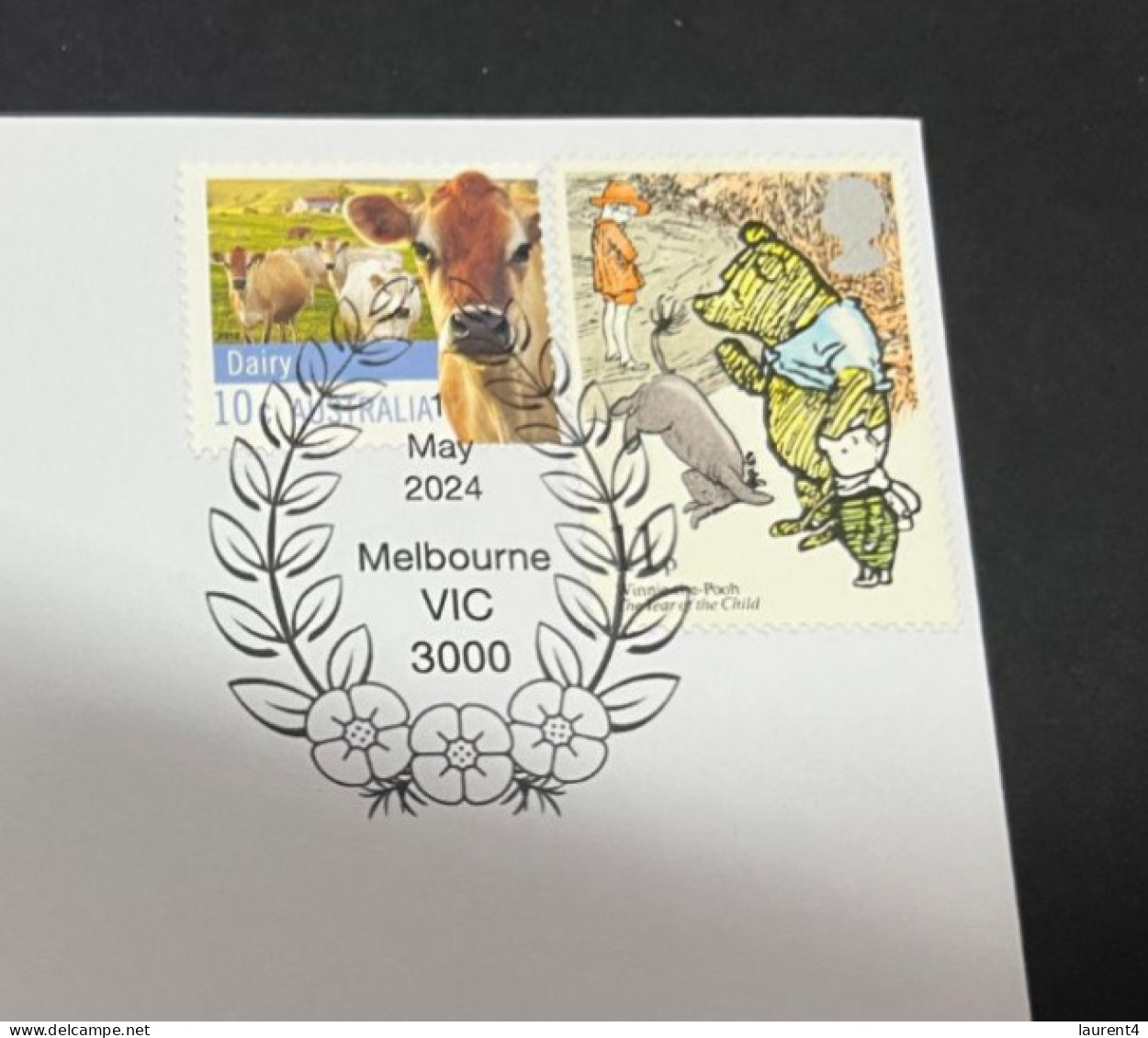 21-5-2024 (5 Z 42) Winnie The Pooh (UK + OZ Stamps) UK Year Of Child Stamp - Contes, Fables & Légendes