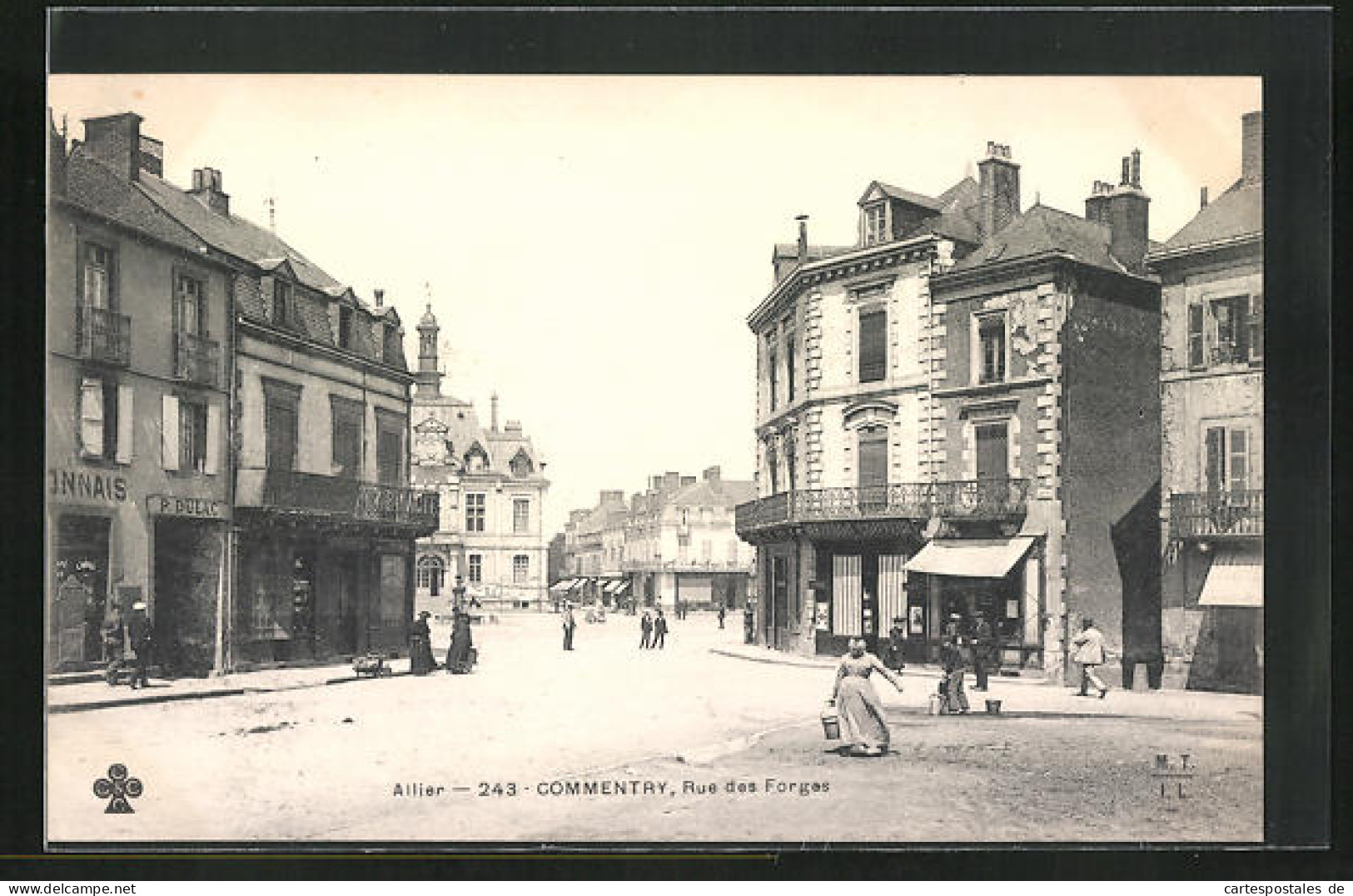 CPA Commentry, Rue Des Forges  - Commentry
