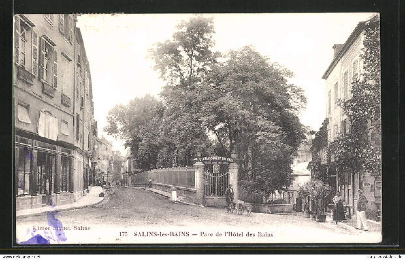 CPA Salins-les-Bains, Parc De L`Hôtel Des Bains  - Andere & Zonder Classificatie