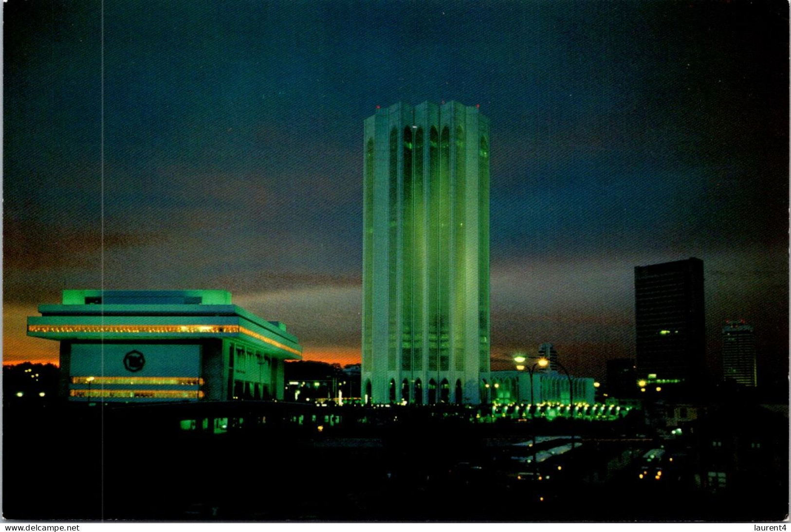 21-5-2024 (5 Z 43) Malaysia - Kompleks Dayabumi At Night (before The Twin Towers !) - Malaysia