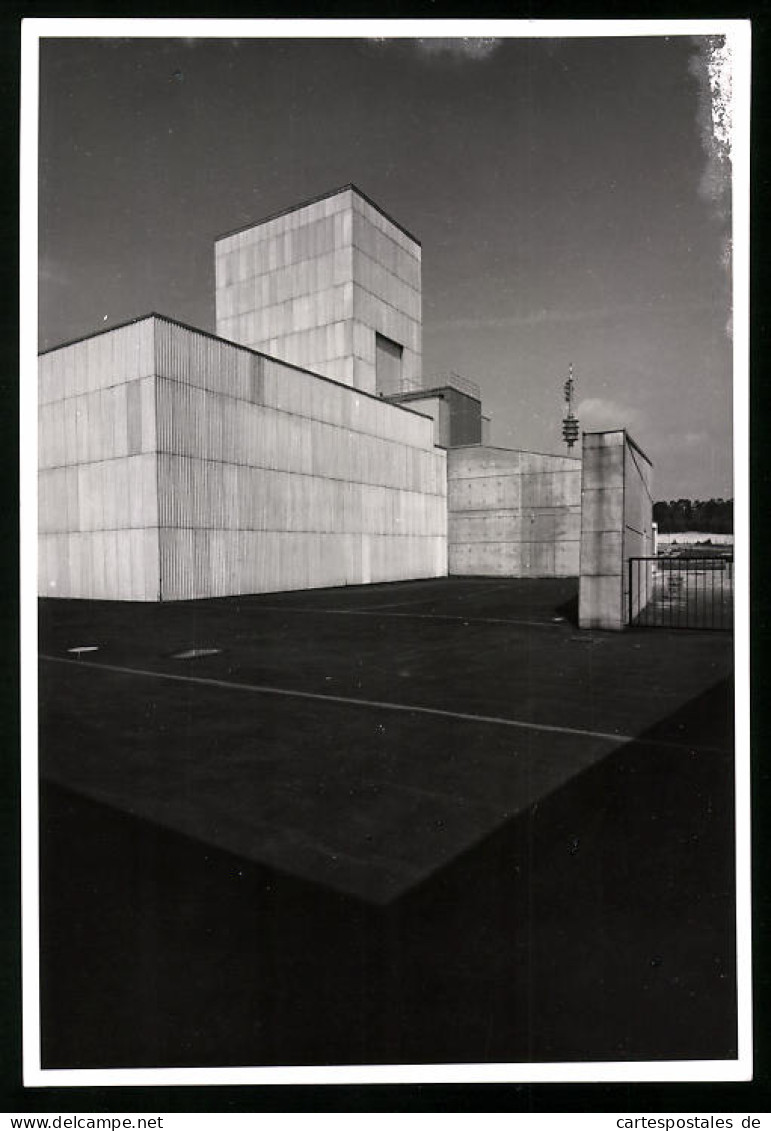 Fotografie Unbekannter Fotograf, Ansicht Berlin-Wannsee, Beschleunigungsturm Hahn-Meitner-Institut Für Kernforschung  - Lieux