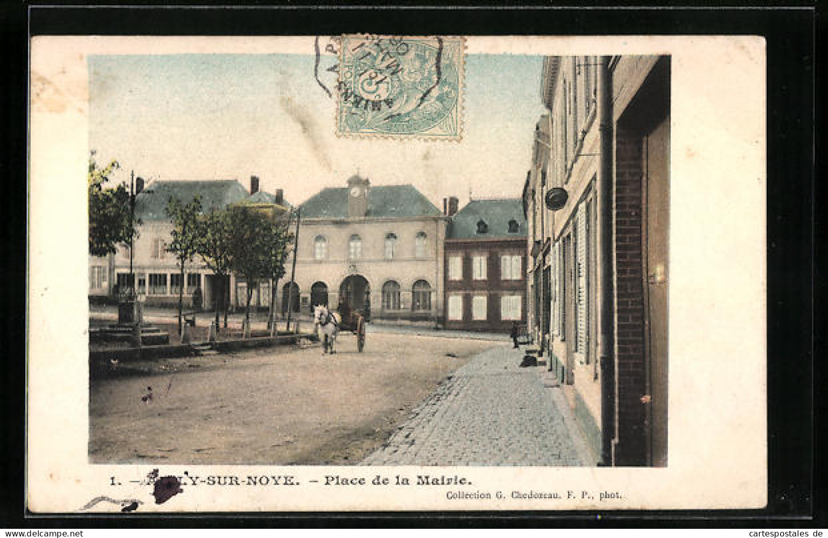 CPA Ailly-sur-Noye, Place De La Mairie  - Ailly Sur Noye