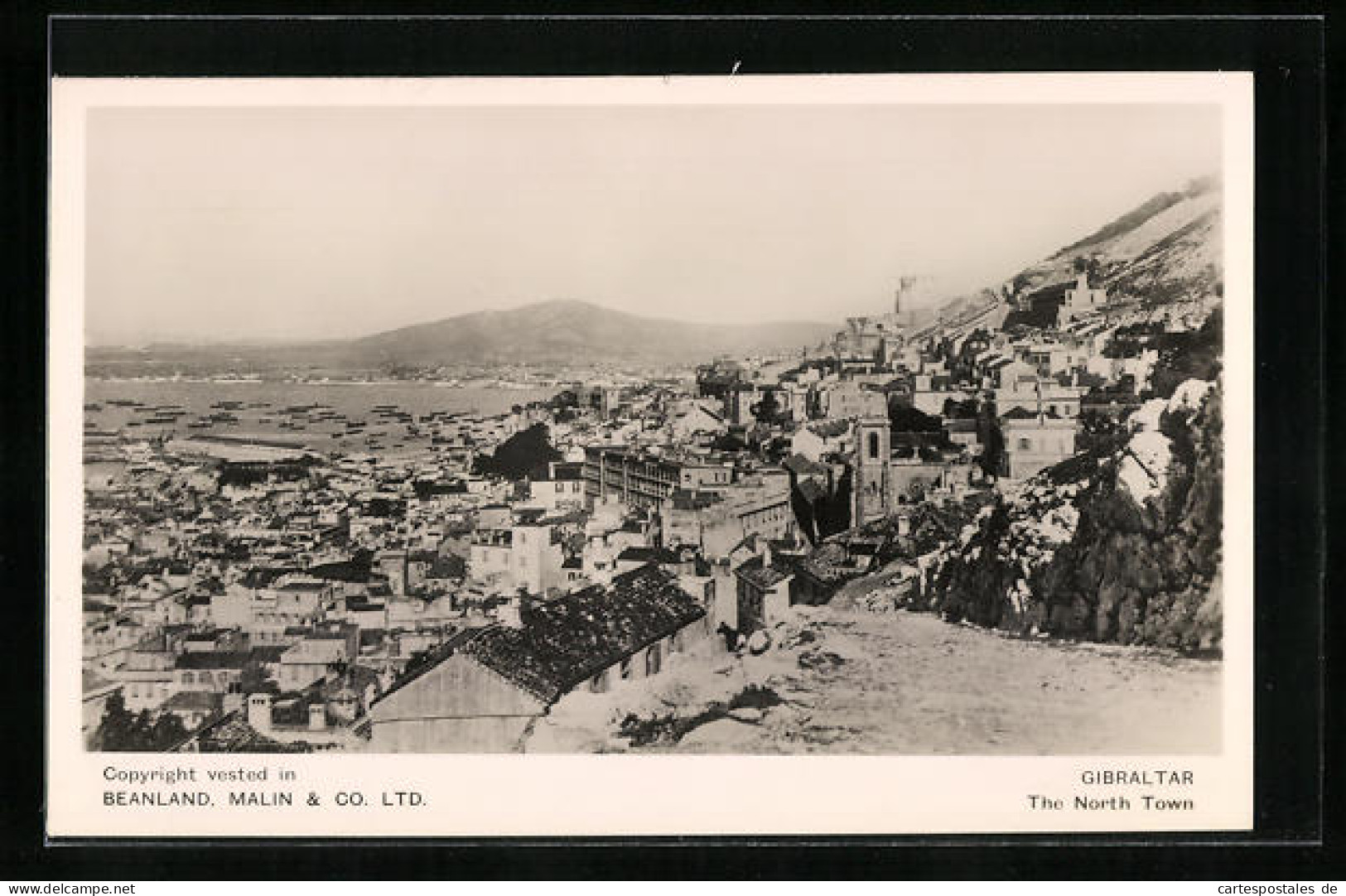 Postal Gibraltar, The North Town And Ships At The Bay  - Gibraltar