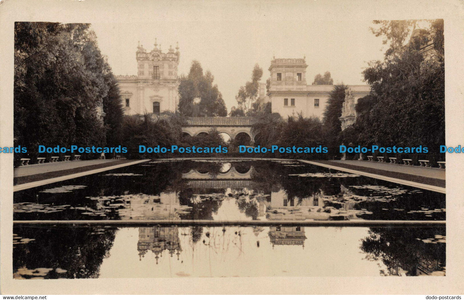 R101054 Unknown Place. Castle. Old Photography - Monde