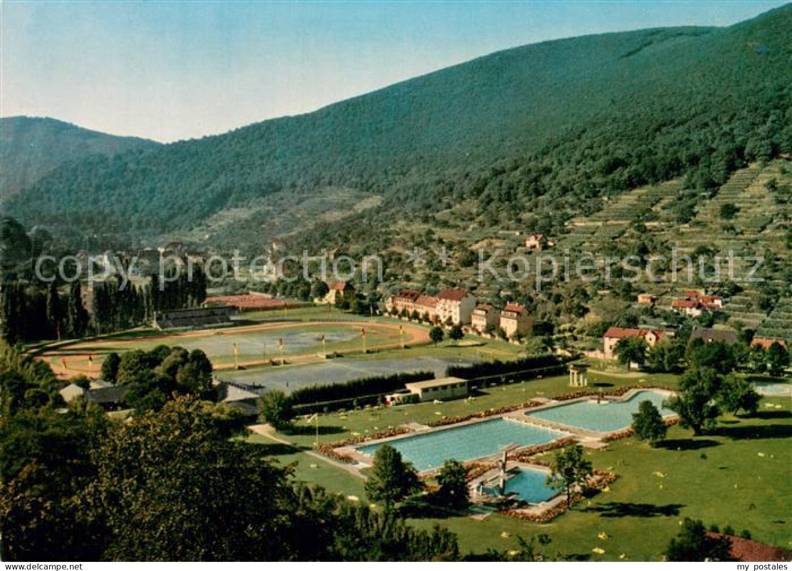 73759278 Neustadt Weinstrasse Blick Auf Freibad Und Stadion Neustadt Weinstrasse - Neustadt (Weinstr.)