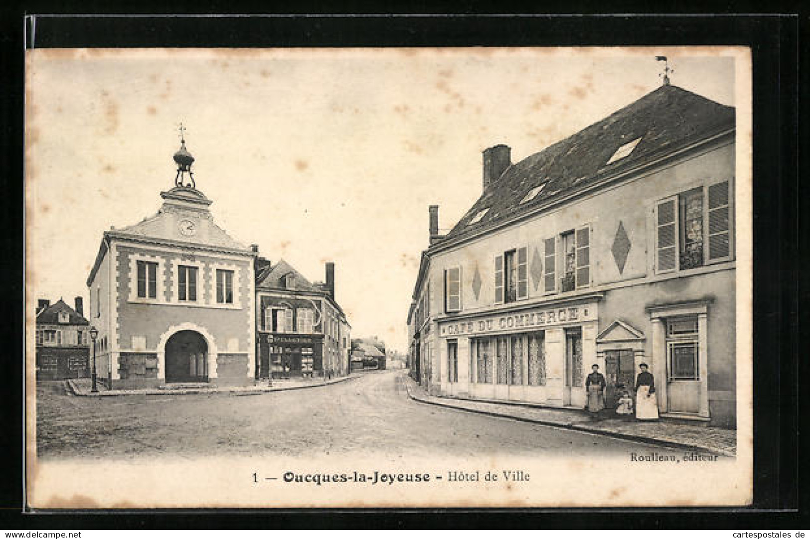 CPA Oucques-la-Joyeuse, Hôtel De Ville  - Andere & Zonder Classificatie