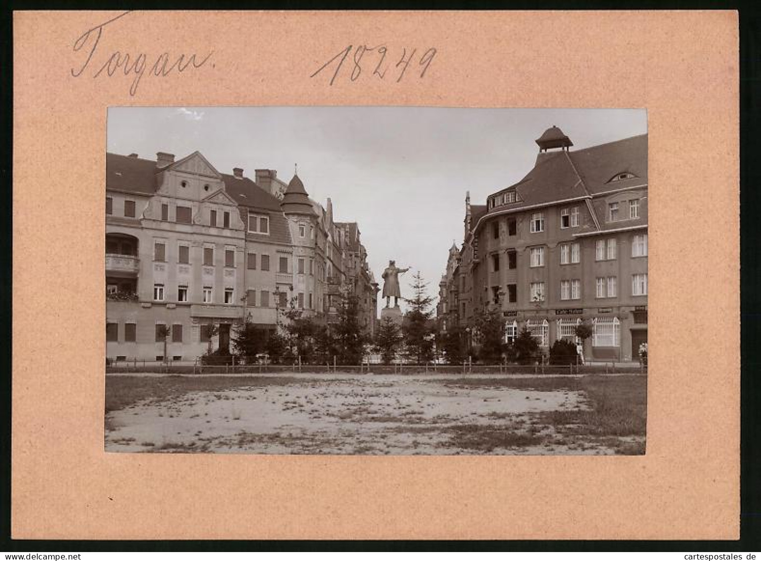 Fotografie Brück & Sohn Meissen, Ansicht Torgau / Elbe, Bahnhofstrasse Mit Friedrich-Platz, Denkmal & Hotel  - Lugares
