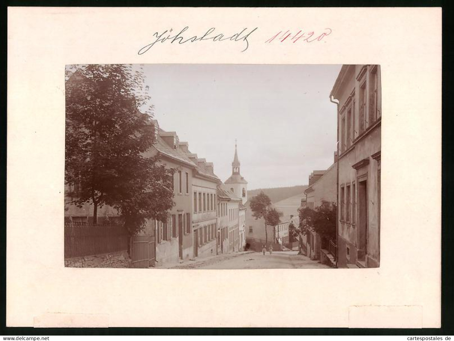 Fotografie Brück & Sohn Meissen, Ansicht Jöhstadt, Kirchgasse MitBlick Zur Kirche  - Lieux