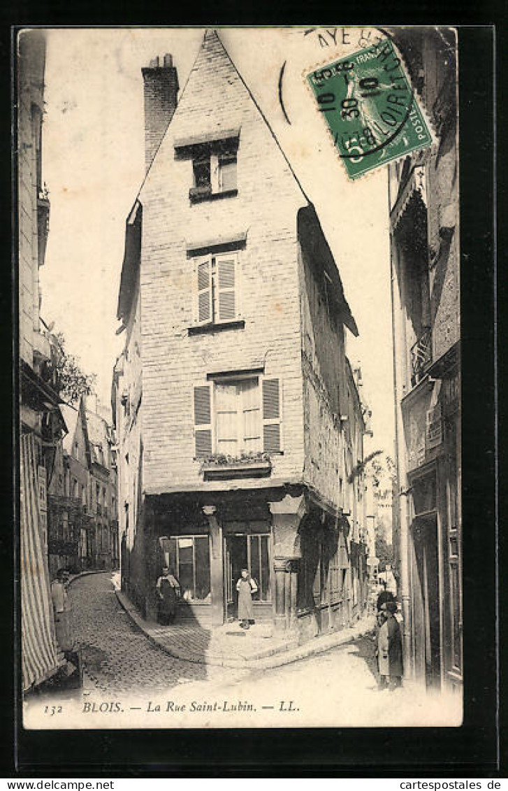 CPA Blois, La Rue Saint-Lubin  - Blois