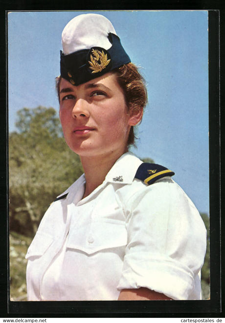 AK A Woman Officer Of The Irael Navy  - Judaika