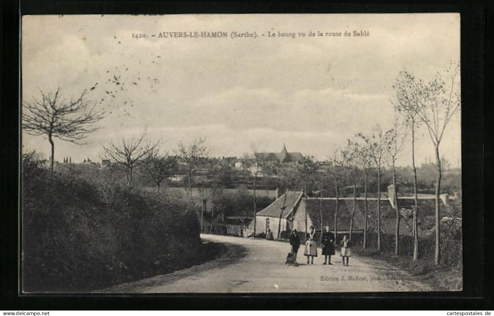 CPA Auvers-Le-Hamon, Le Bourg Vu De La Route De Sable  - Autres & Non Classés