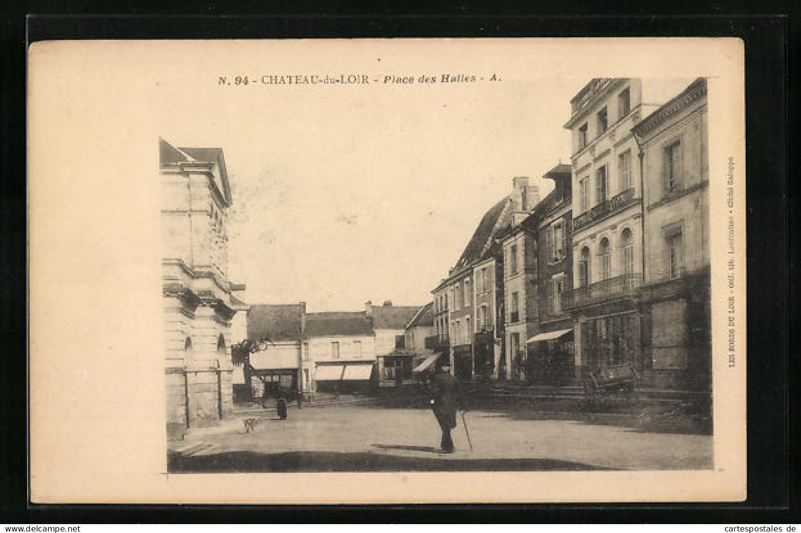 CPA Château-du-Loir, Place Des Halles  - Andere & Zonder Classificatie