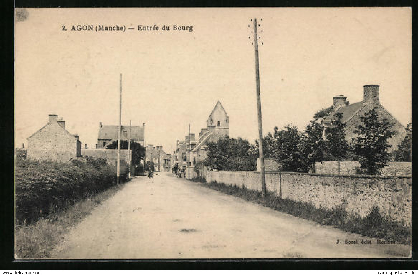 CPA Agon, Entree Du Bourg  - Autres & Non Classés