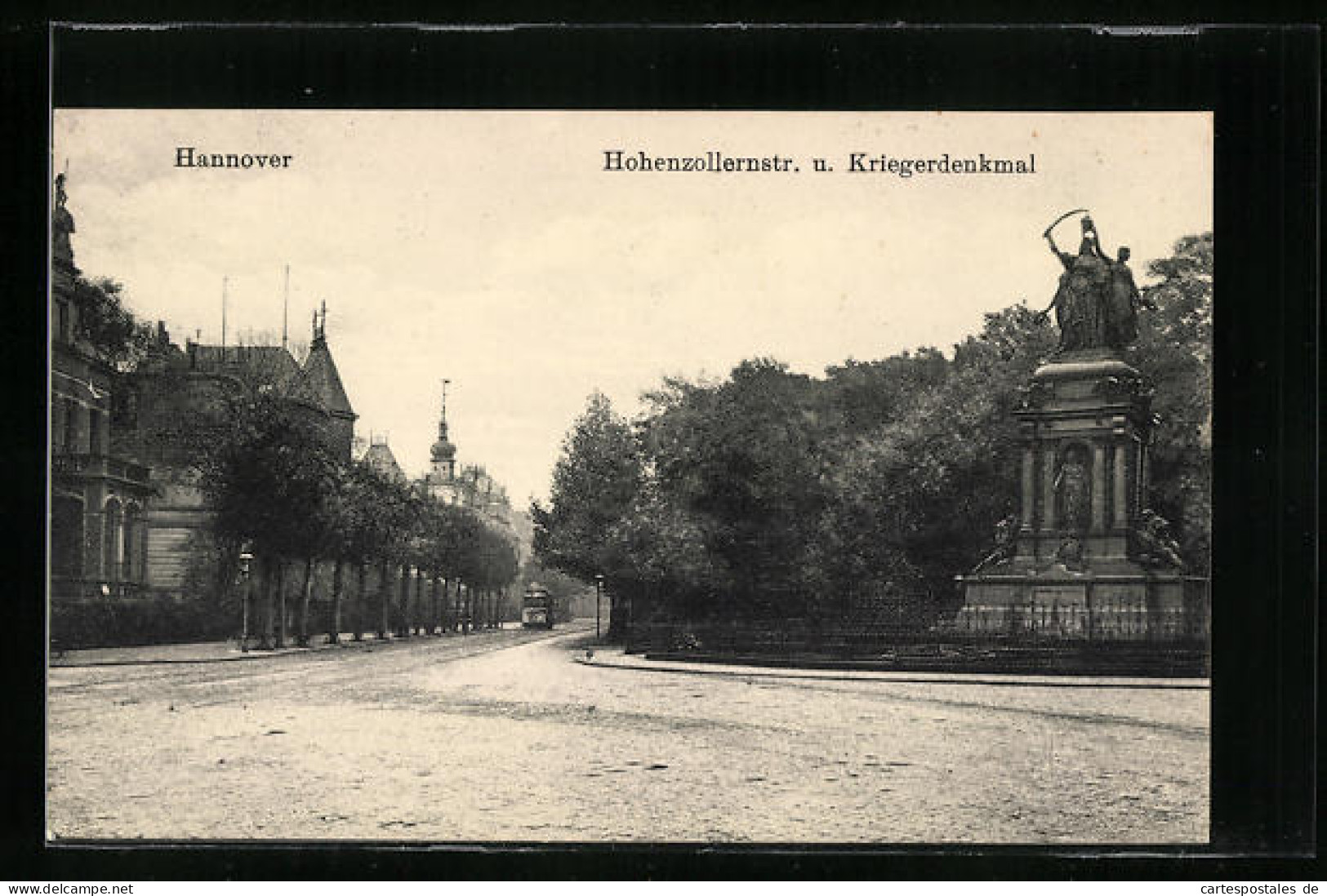 AK Hannover, Hohenzollernstrasse Mit Strassenbahn Und Kriegerdenkmal  - Tramways