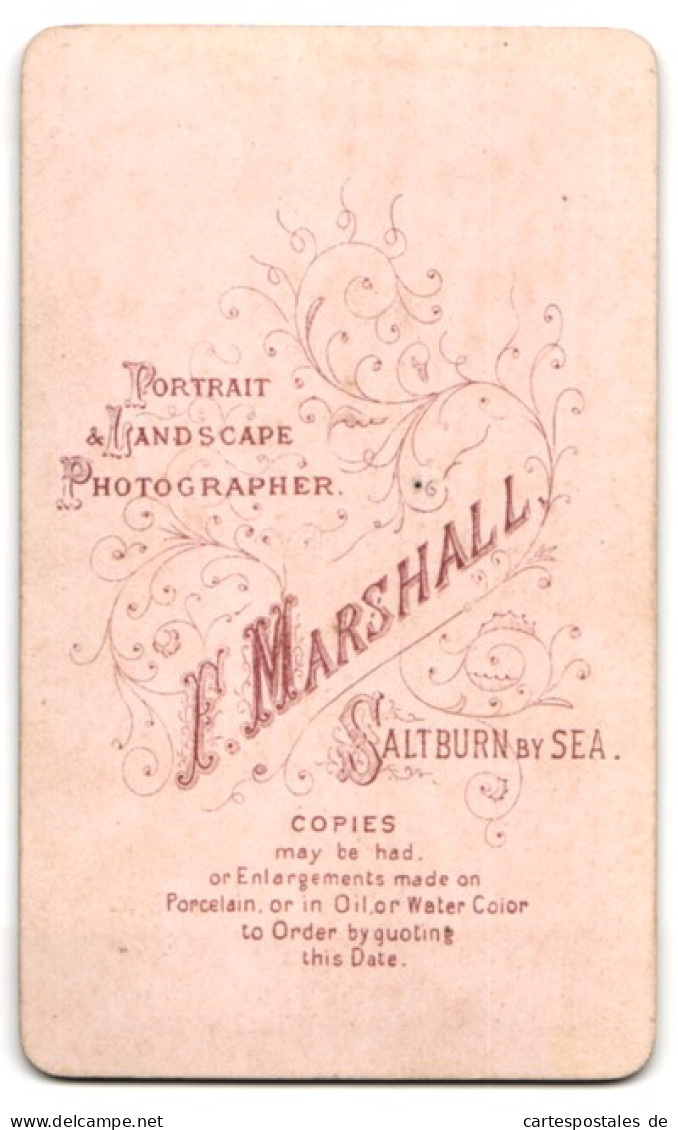 Photo F. Marshall, Saltburn By Sea, Bürgerliche Dame Im Hochgeschlossenen Kleid  - Anonyme Personen