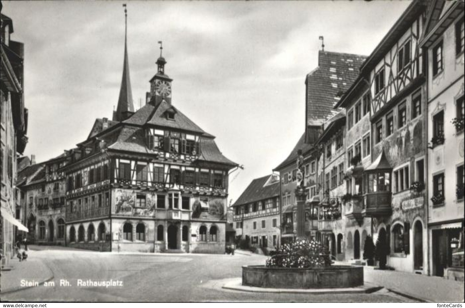 10793508 Stein Rhein Stein Rhein Rathausplatz Brunnen * Stein Rhein - Altri & Non Classificati