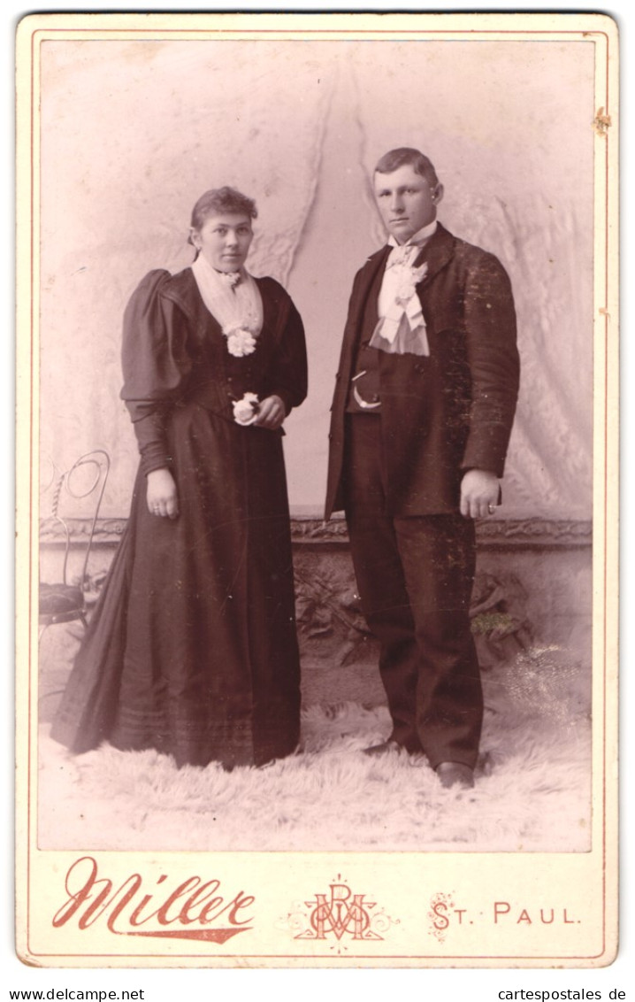 Fotografie Miller, St. Paul, Minn., 171 & 173 E, 7th St., Junges Paar In Eleganter Kleidung  - Anonymous Persons