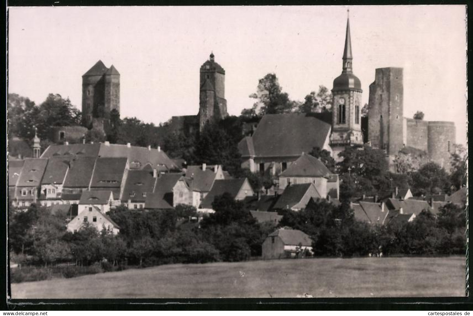 Fotografie Brück & Sohn Meissen, Ansicht Stolpen I. Sa., Blick Nach Dem Ort Mit Kirche Und Ruine, Spiegelverkehrt  - Lieux