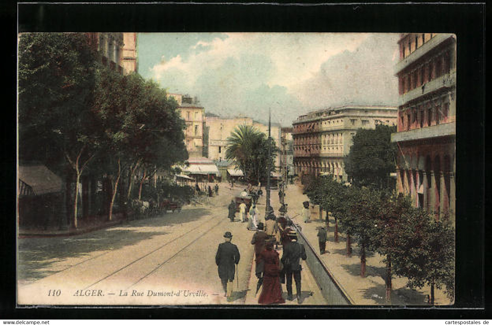 CPA Alger, La Rue Dumont-d`Urville, Vue De La Rue  - Algiers