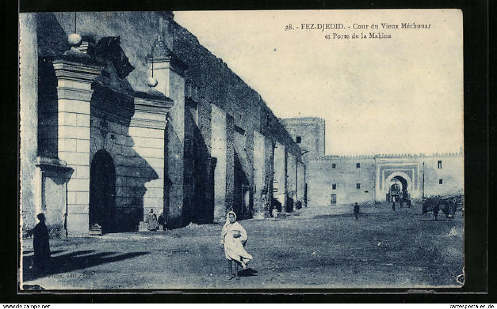 CPA Fez-Djedid, Cour Du Vieux Mechouar Et Porte De La Makina  - Fez (Fès)