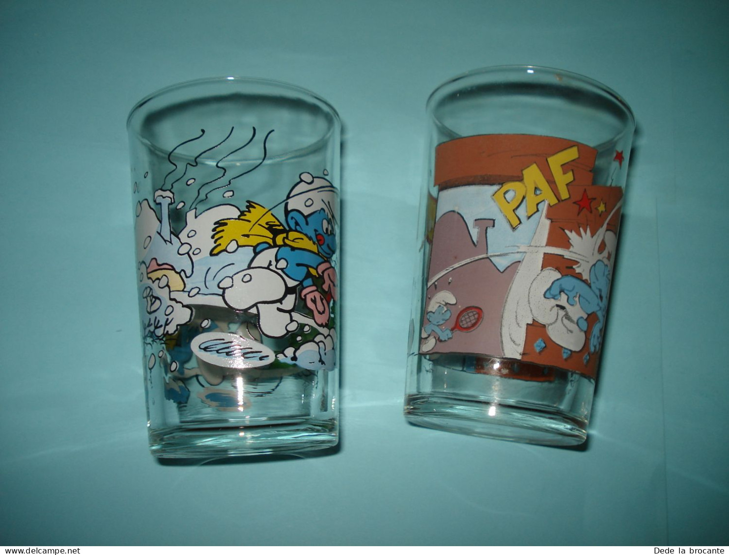 O20 ( 17 ) / Lot De 2 Verres De Collection - Schtroumpfs - Peyo - Advertisement