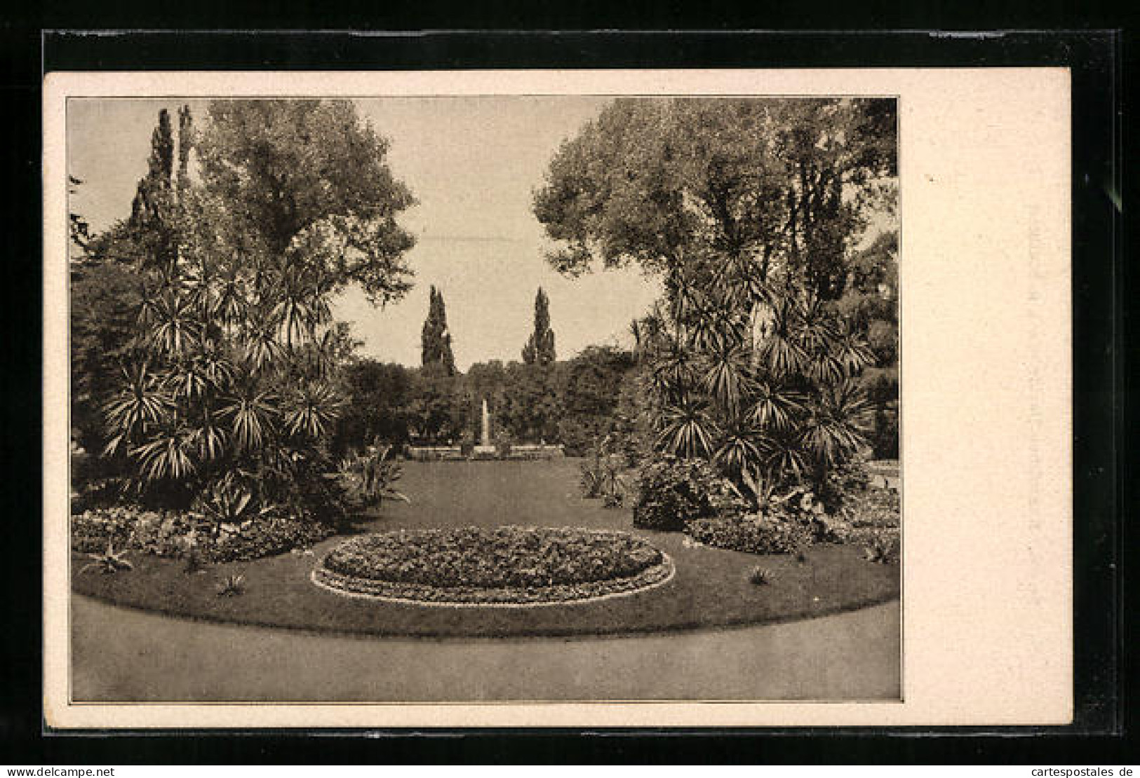 AK Stuttgart, Stadtgarten-Restaurant, Gartenanlage Am Eingang  - Stuttgart