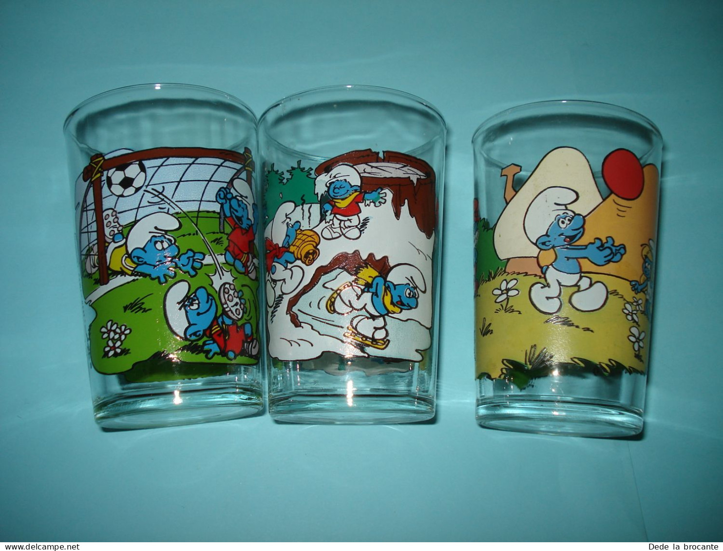 O20 ( 18 ) / Lot De 3 Verres Bandes Dessinées - Les Schtroumpfs - 1984 à 1990 - Objets Publicitaires