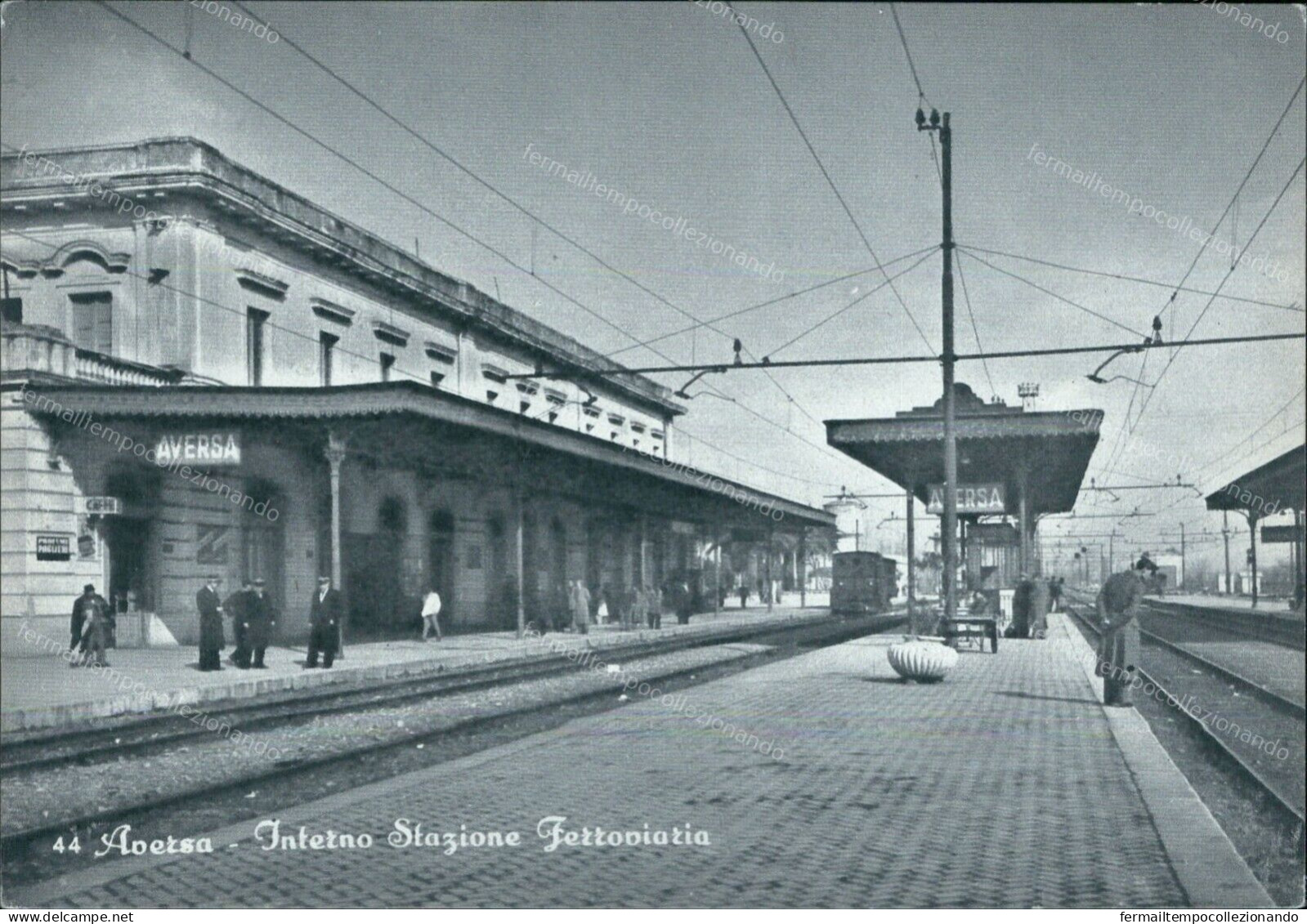 Cr532 Cartolina Aversa Interno Stazione Ferroviaria Provincia Di Caserta - Caserta