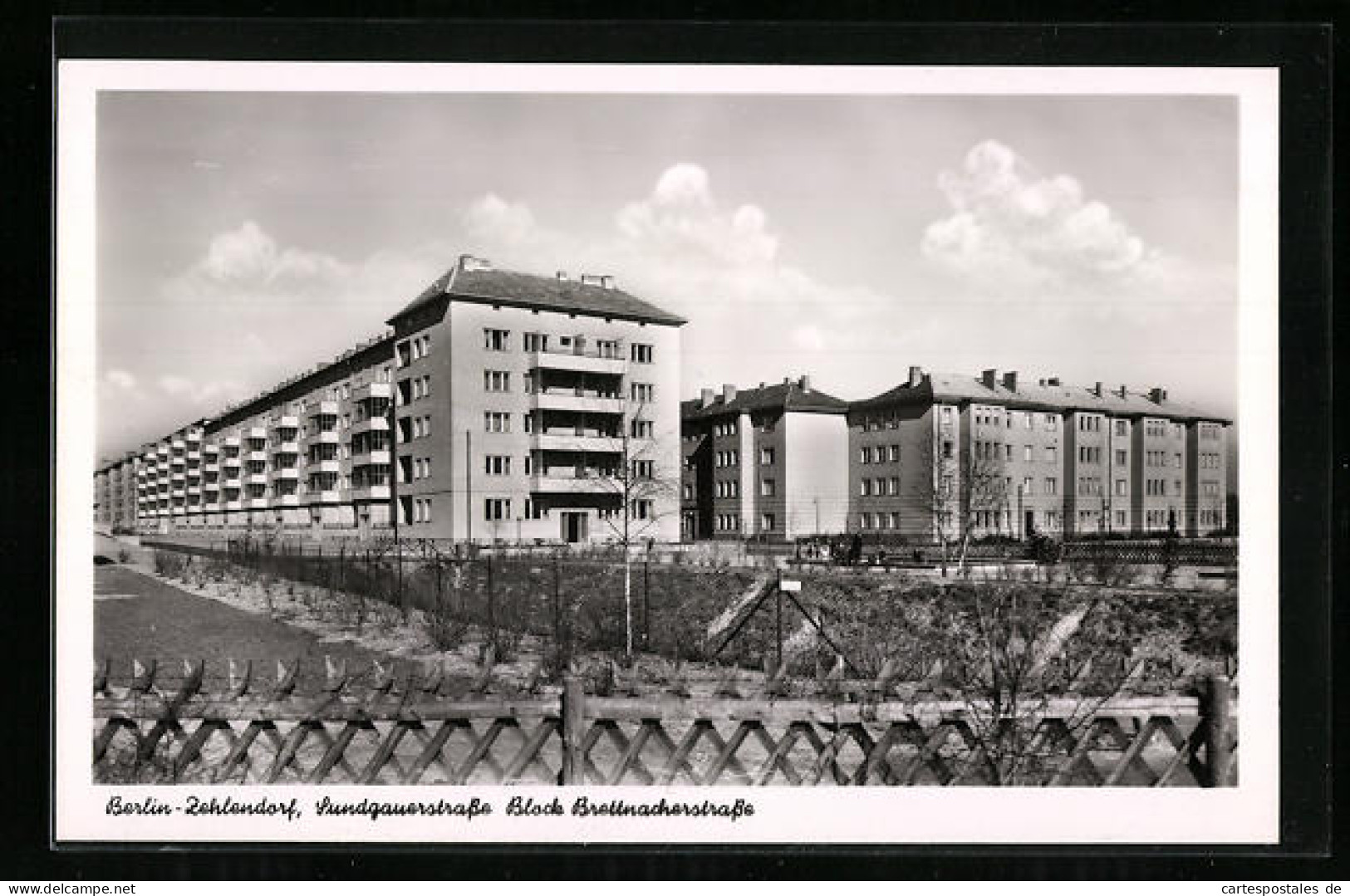 AK Berlin-Zehlendorf, Sundgauerstrasse, Block Brettnacherstrasse  - Zehlendorf