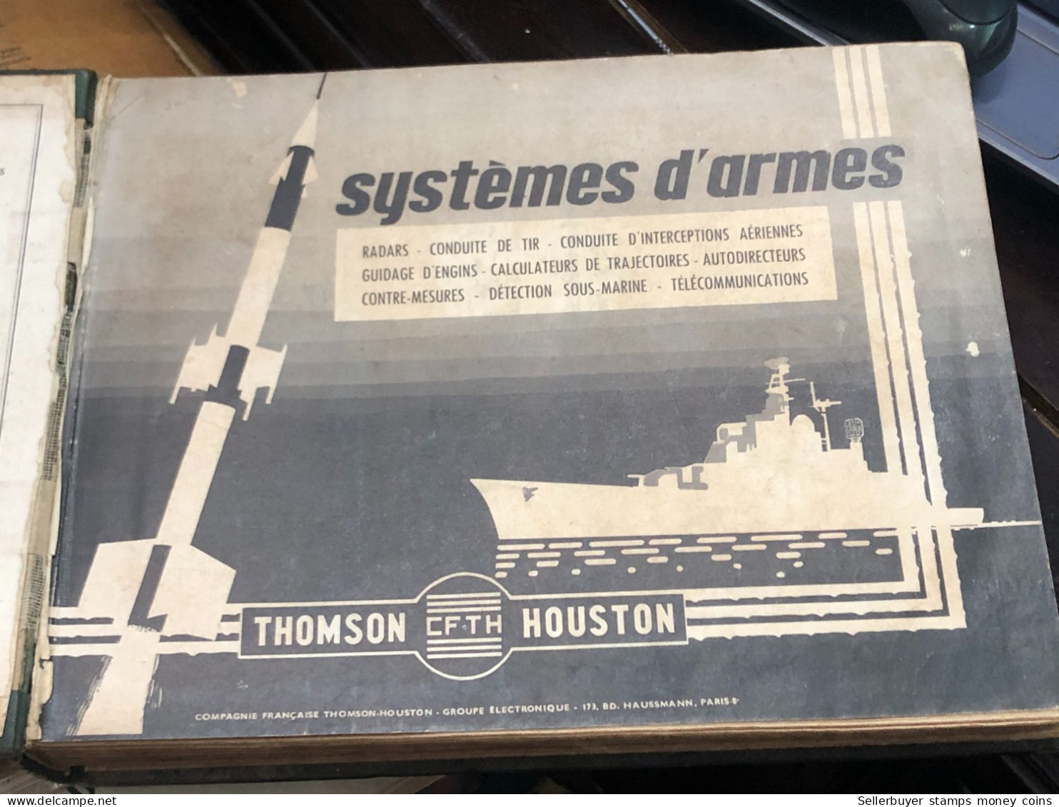 French Books Printed With Images Of Warships, Engines And Submarines From 1897 And 1960 Were Bought By Vietnamese Reader - Non Classés
