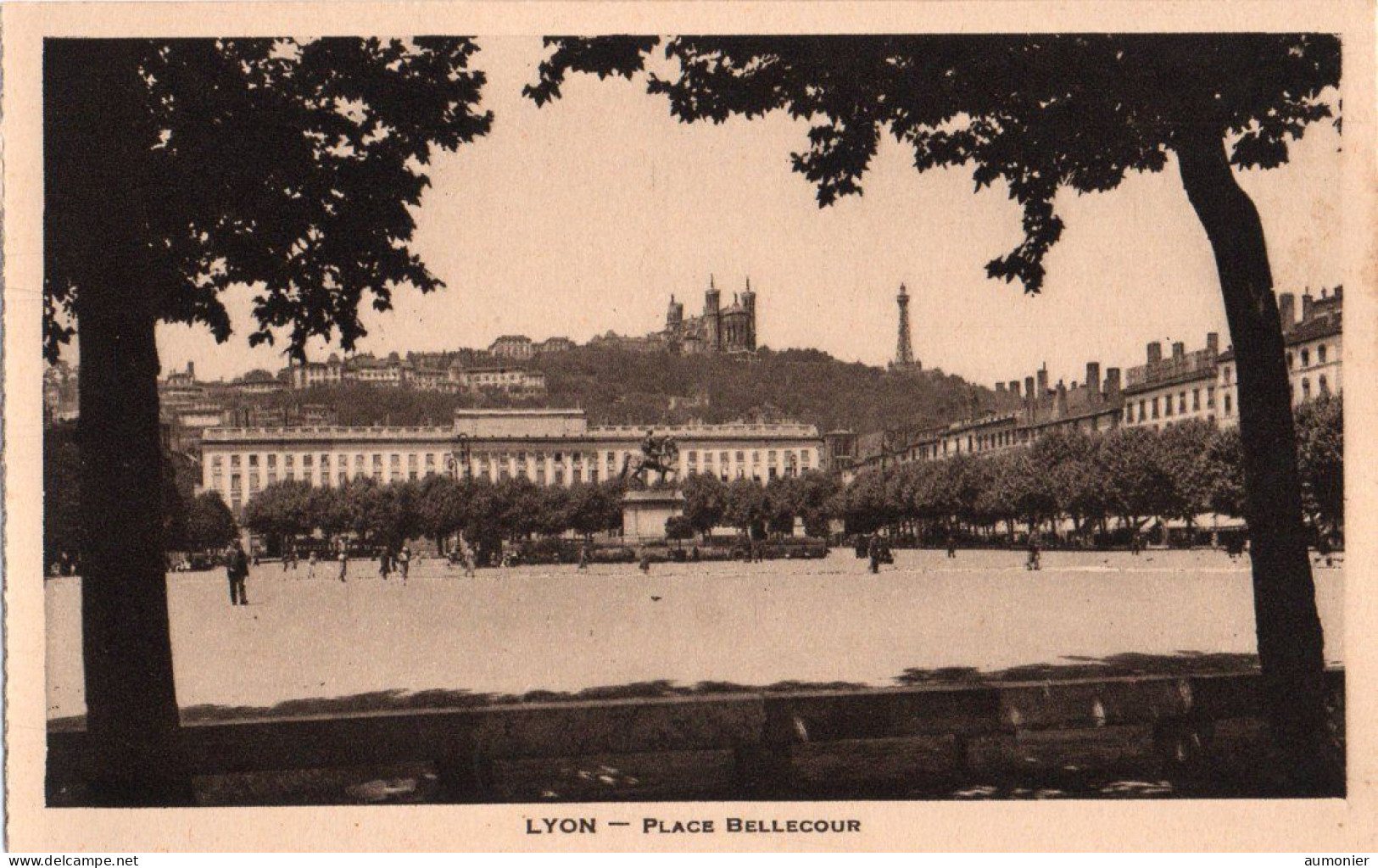 LYON ( 69 ) - Place Bellecour - Autres & Non Classés