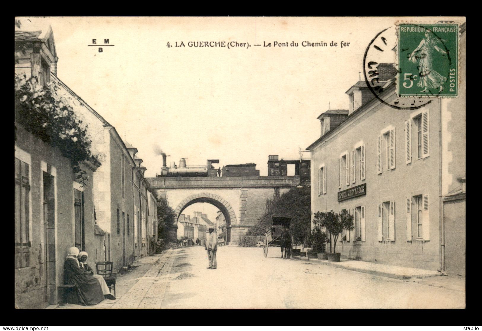 18 - LA GUERCHE -  TRAIN SUR LE PONT DU CHEMIN DE FER - La Guerche Sur L'Aubois