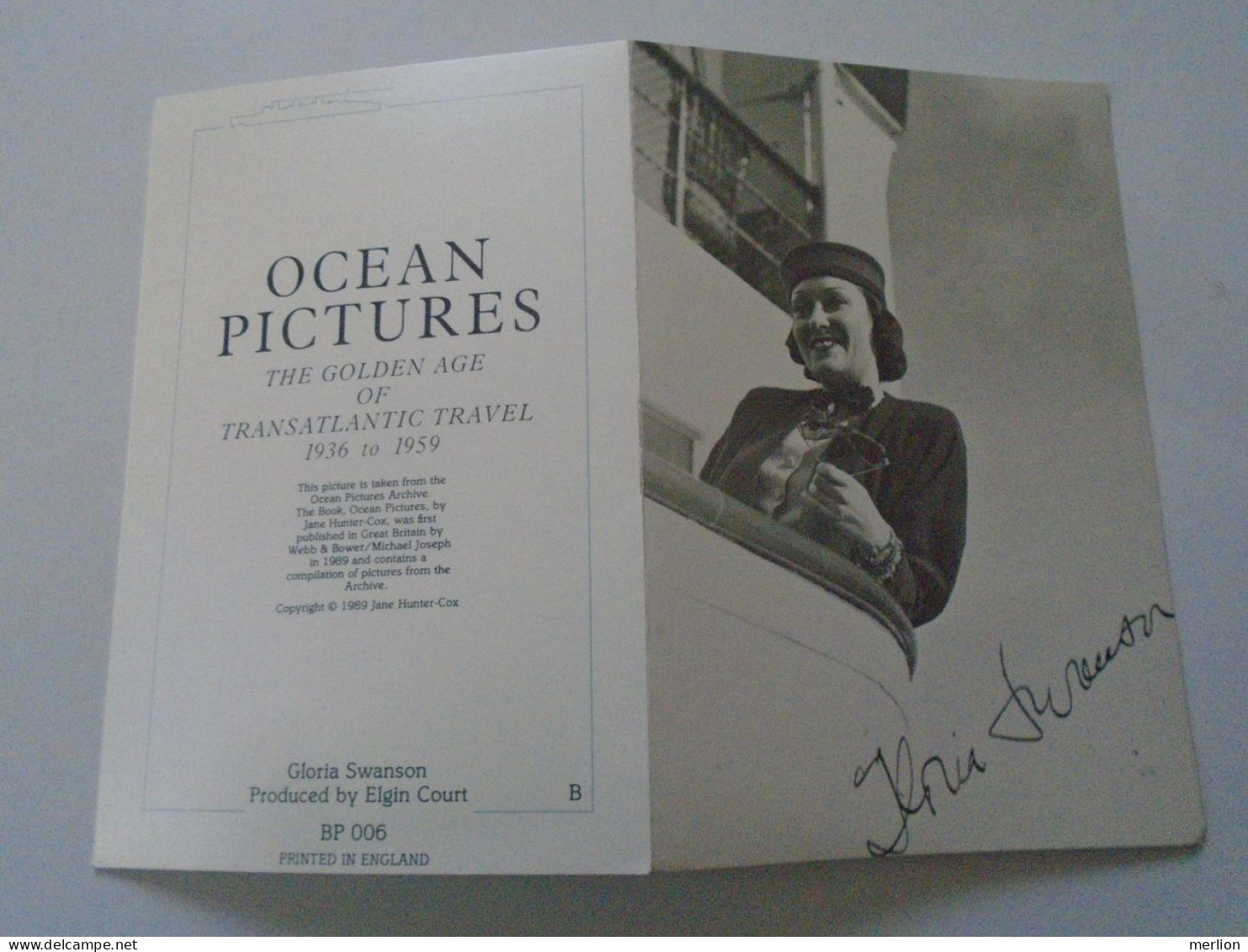 D203315  Postcard Sized Collectible Paper Item -Gloria Swanson - Actress -  1989 - Acteurs