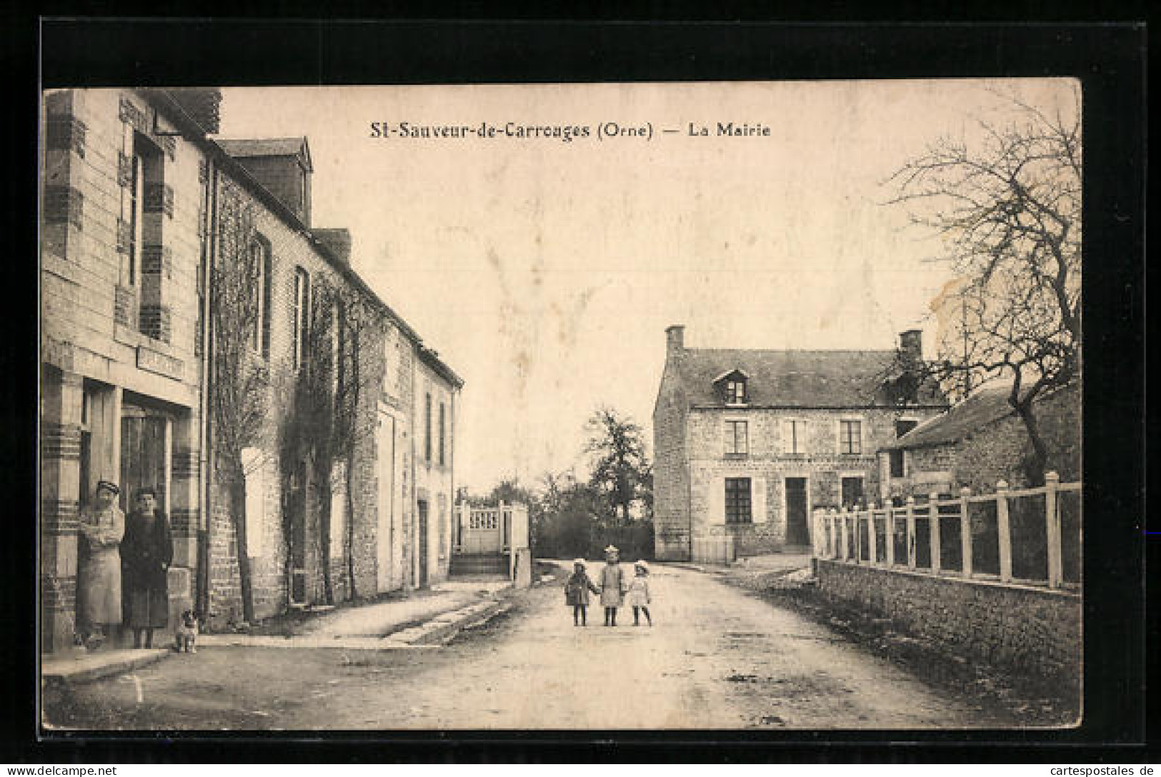 CPA St-Sauveur-de-Carrouges, La Mairie  - Carrouges