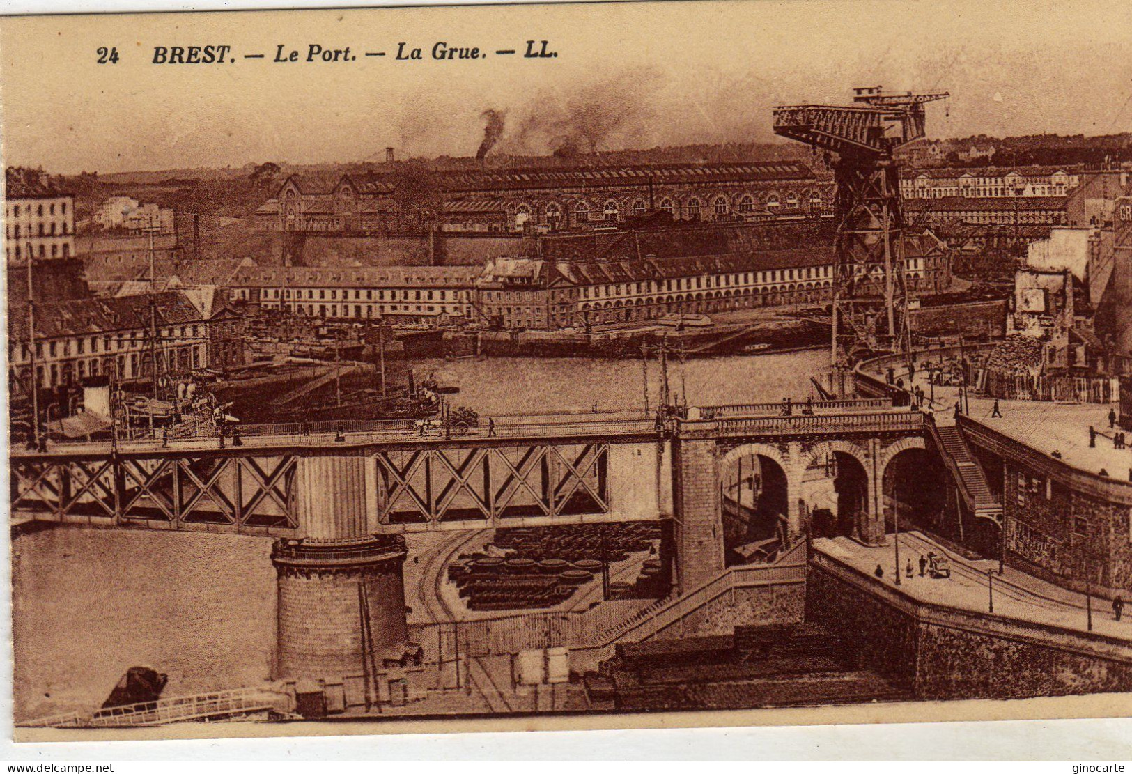 Brest Le Port La Grue - Brest