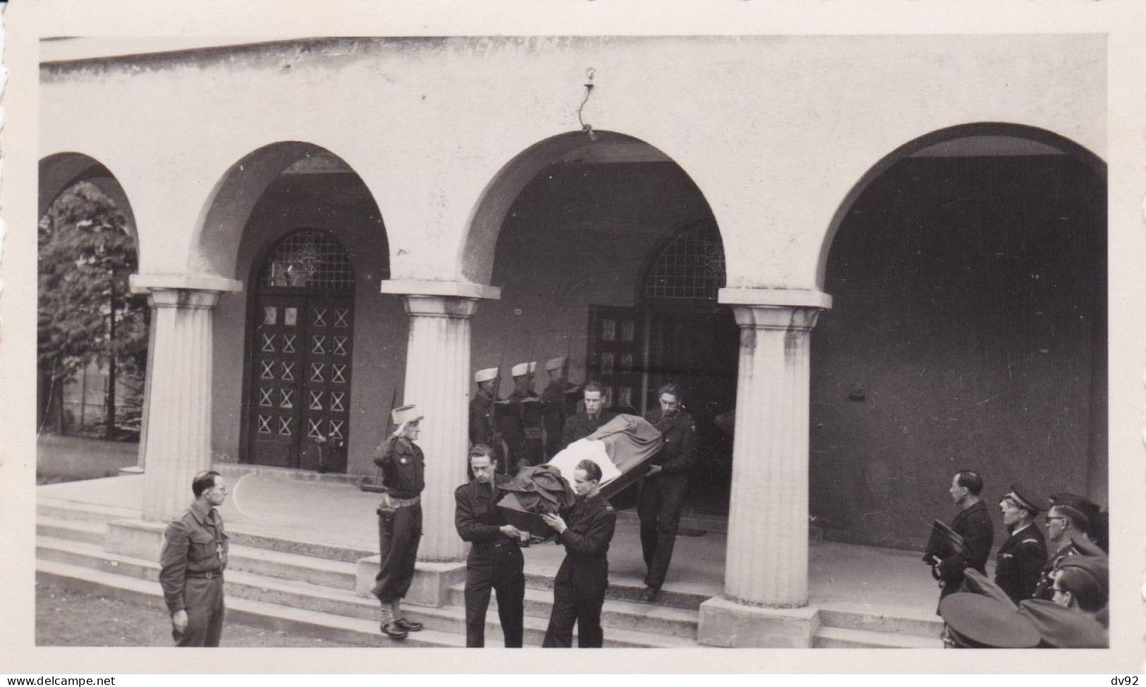 OBSEQUES MILITAIRES DE LEGIONNAIRES 1947 (DOS AU NOM) - War, Military