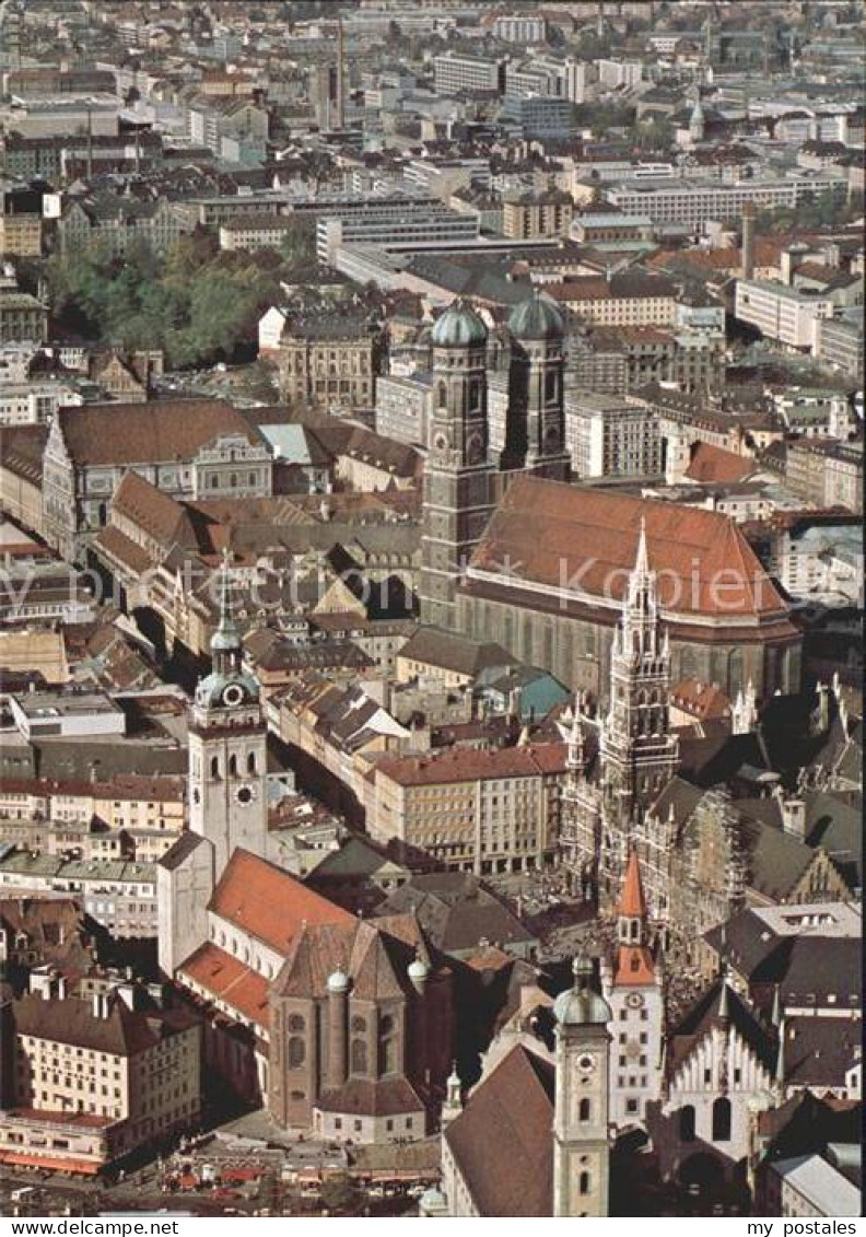 72234516 Muenchen Fliegeraufnahme Mit Peterskirche Frauenkirche Rathaus Heiligge - München