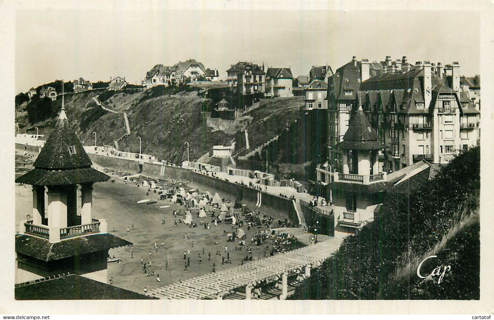 GRANVILLE . La Plage Vue Du Casino . - Granville