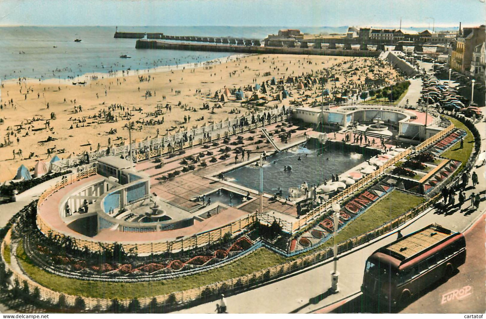 LES SABLES D'OLONNE . La Piscine Et La Plage - Sables D'Olonne