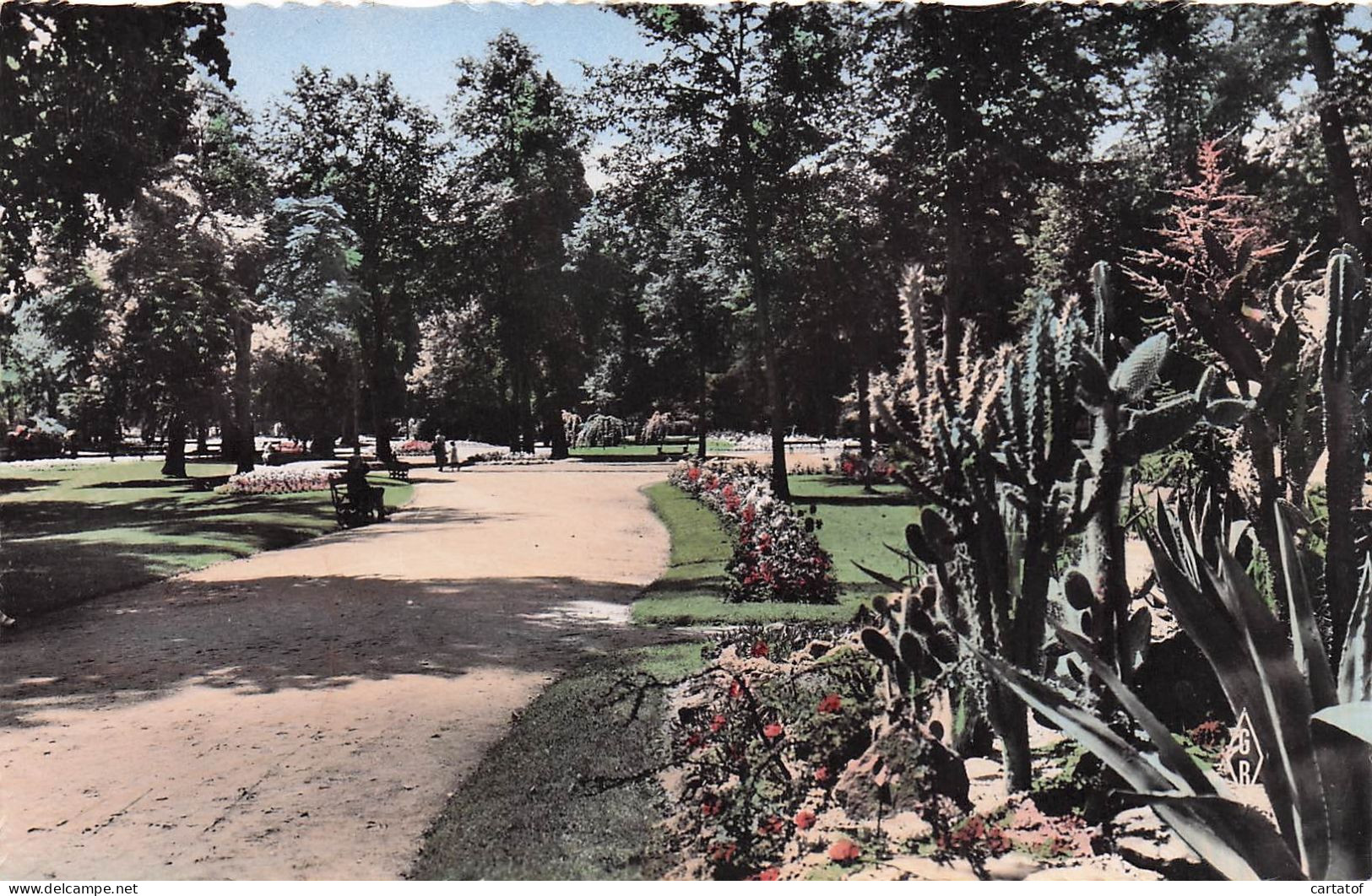 EPINAL . Promenade Du Cours - Epinal