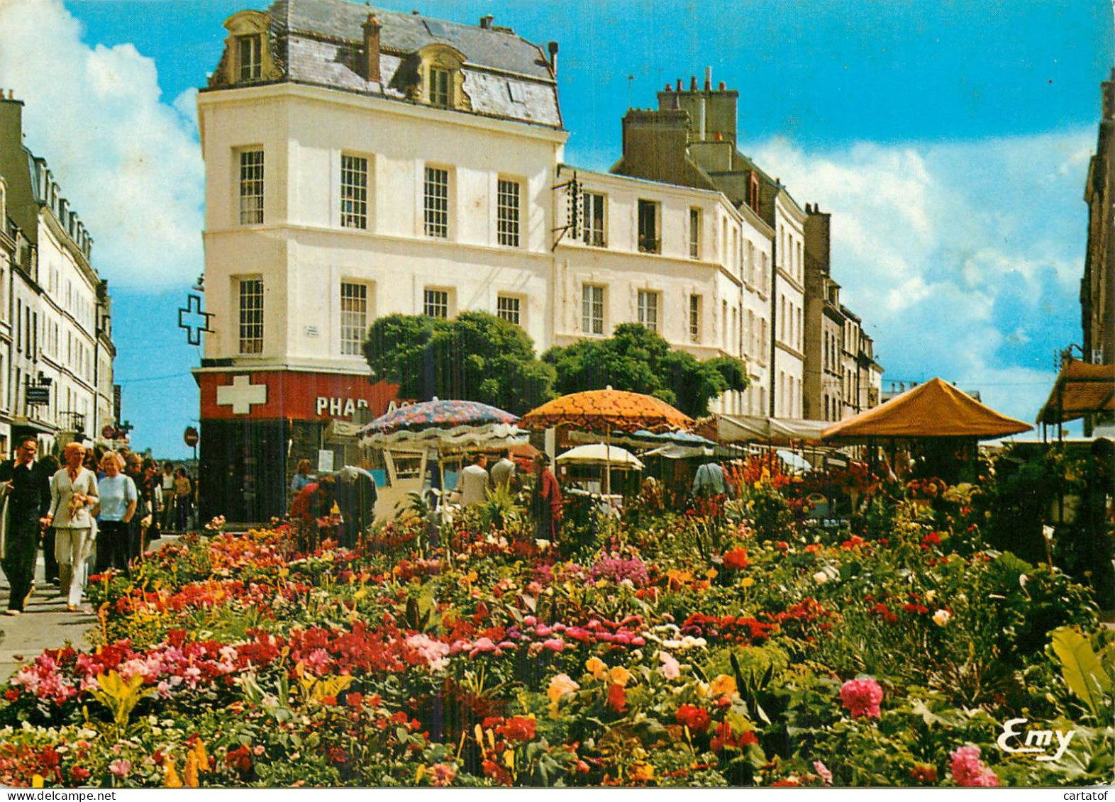 CHERBOURG . Le Marché Aux Fleurs Place Du Générale De Gaulle - Cherbourg