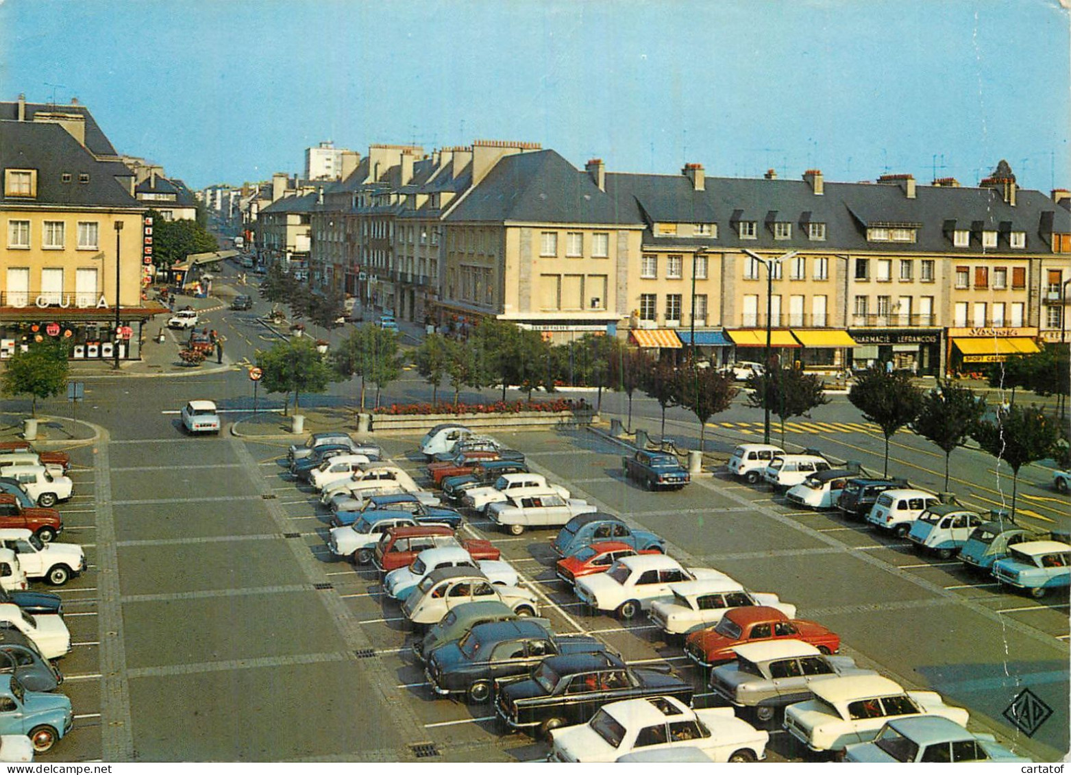 SAINT LO . Place De L'Hôtel De Ville . - Saint Lo