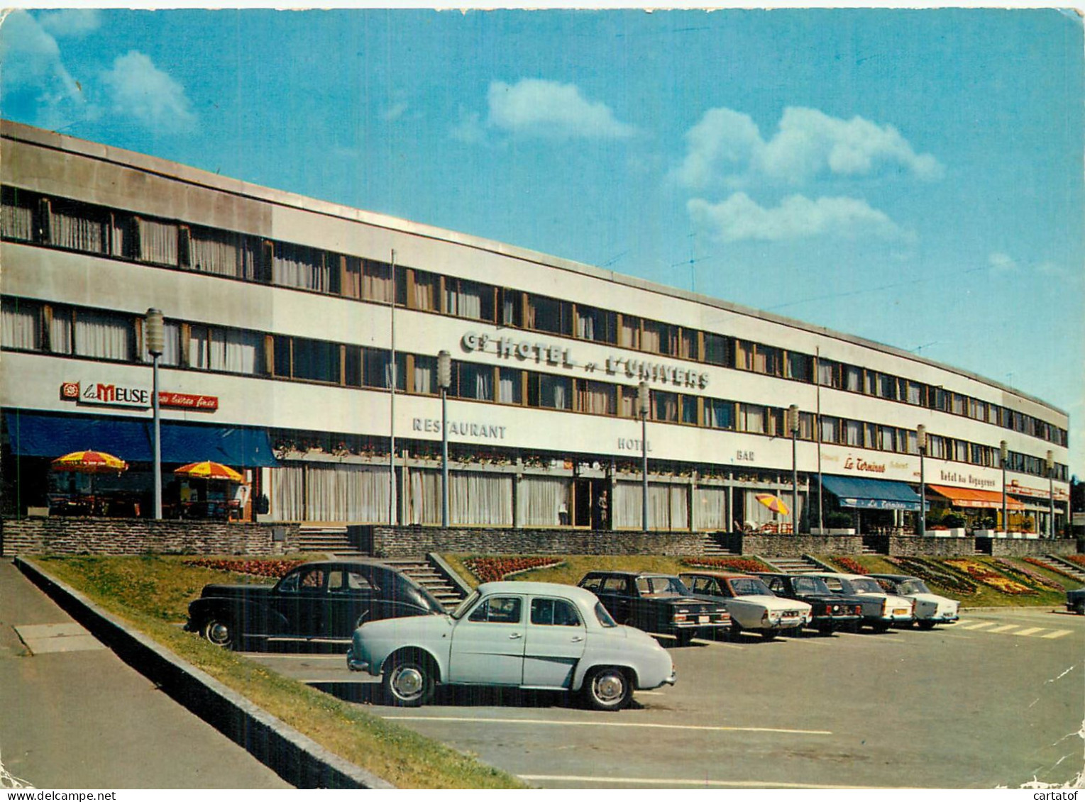 SAINT LO . Les Hôtels .  RENAULT Dauphine , PEUGEOT 203 404 …) - Saint Lo