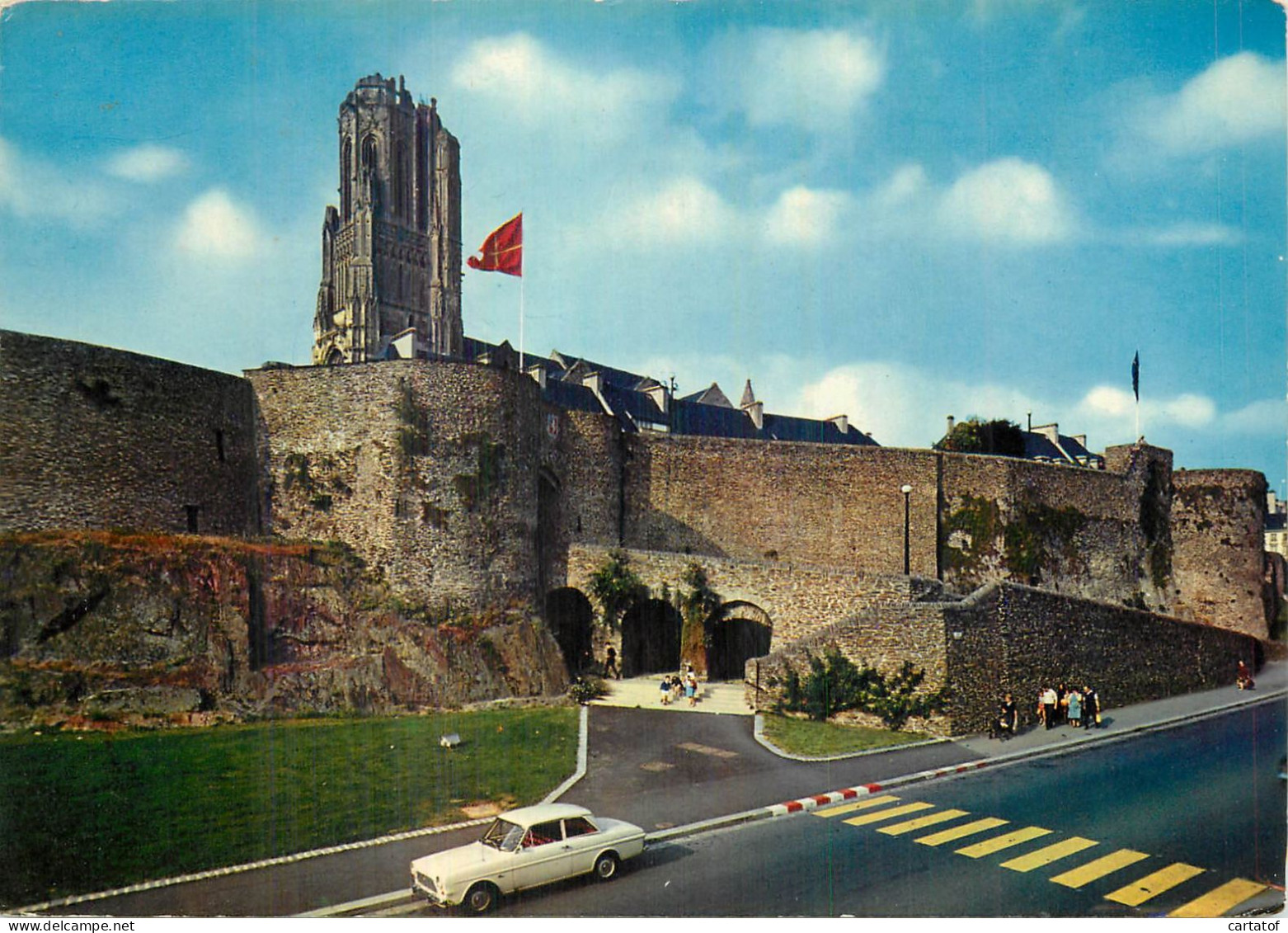 SAINT LO. Eglise Notre Dame Et Remparts - Saint Lo