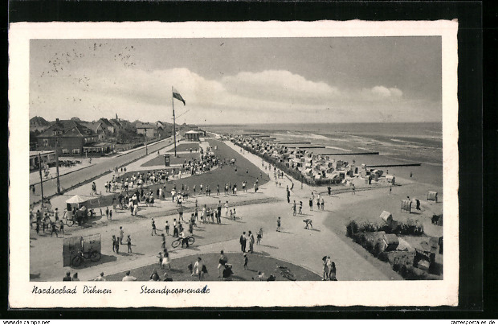 AK Cuxhaven-Duhnen, Reges Treiben Auf Der Strandpromenade  - Cuxhaven